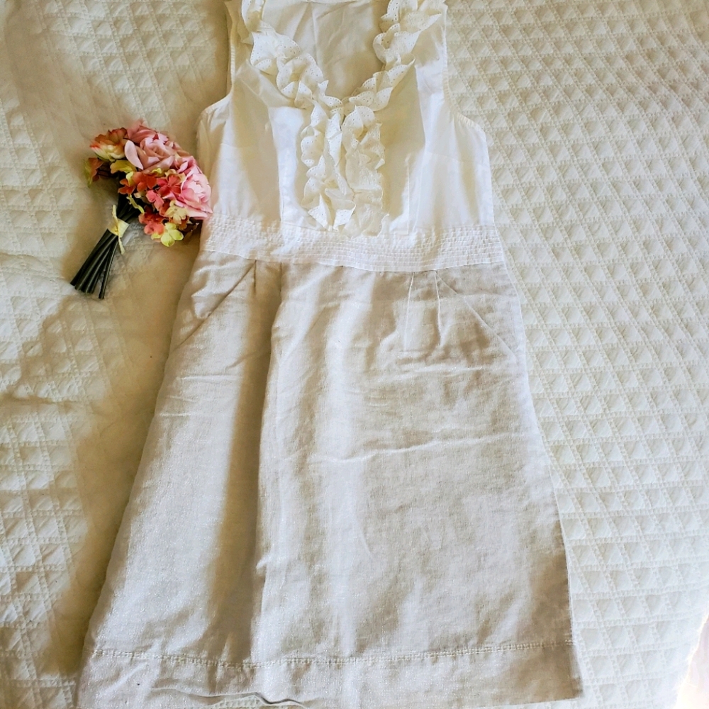 Adorable loft dress with pockets